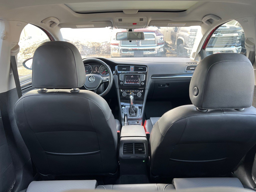 2015 Volkswagen Golf Image 7