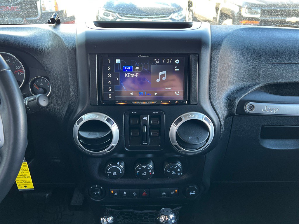 2015 Jeep Wrangler Unlimited Image 22