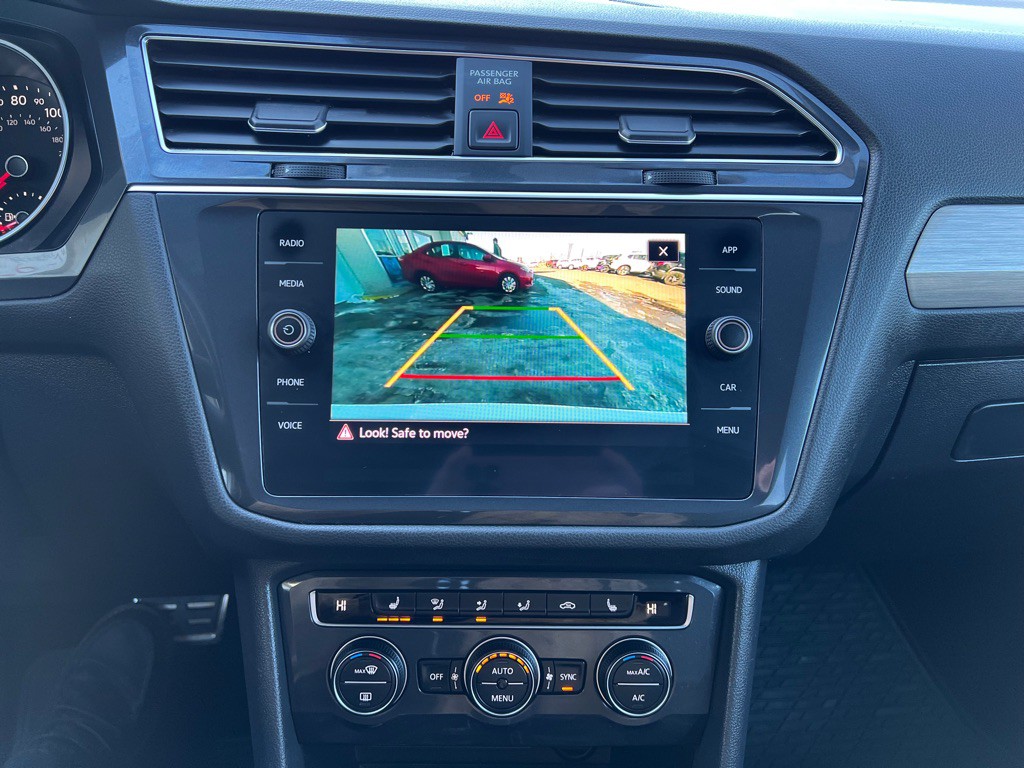 2021 Volkswagen Tiguan Image 24