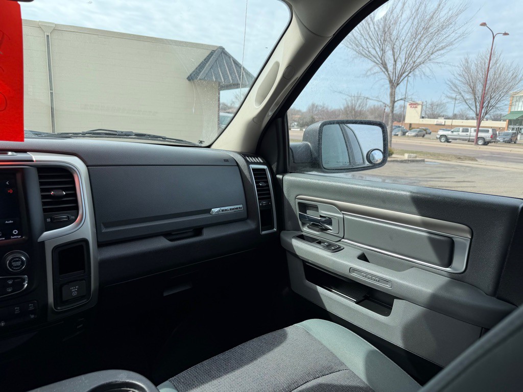 2018 RAM 1500 Image 9