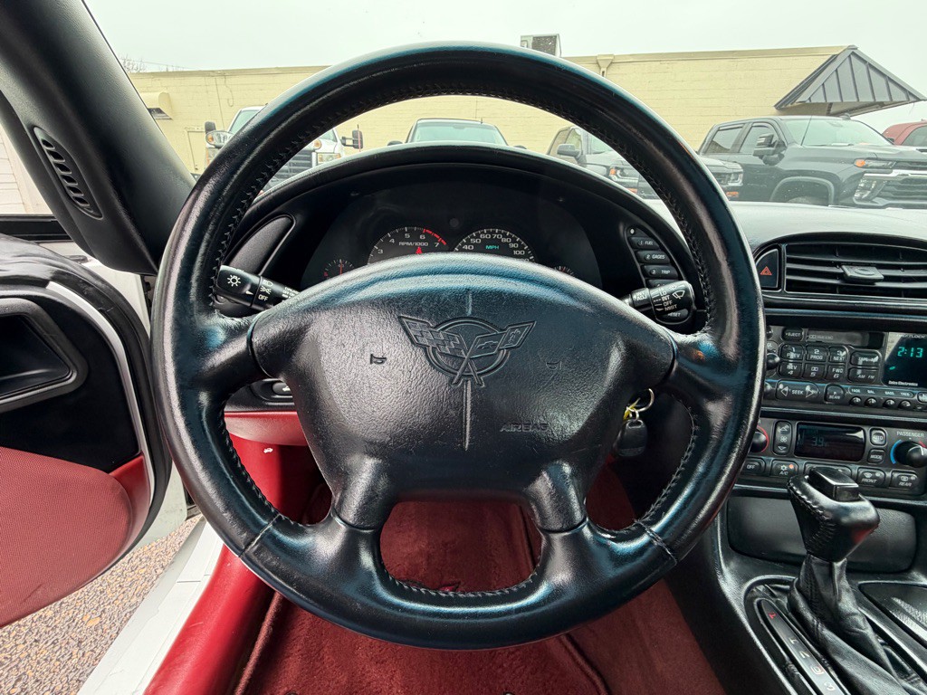 1998 Chevrolet Corvette Image 13