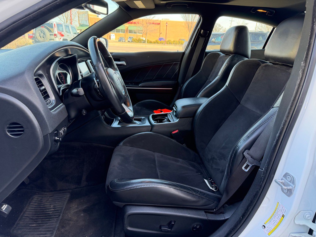 2018 Dodge Charger Image 16