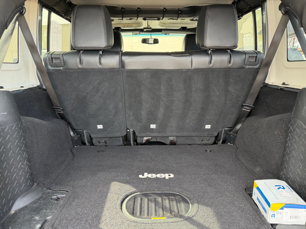 2017 Jeep Wrangler Unlimited Image 8