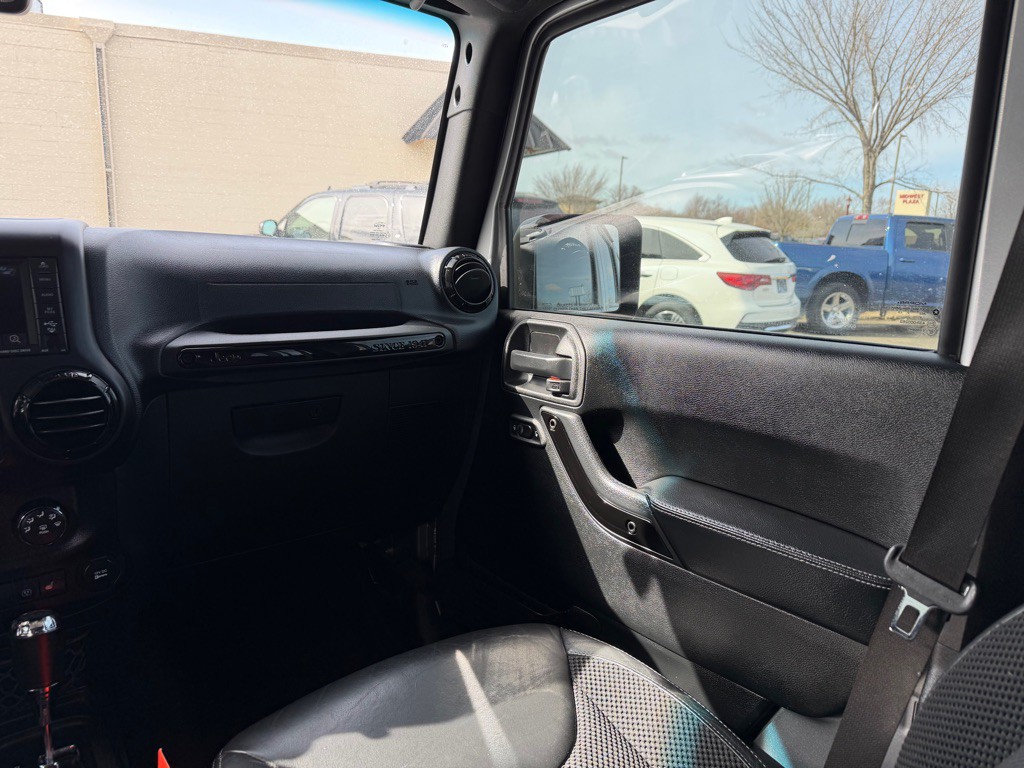 2017 Jeep Wrangler Unlimited Image 12