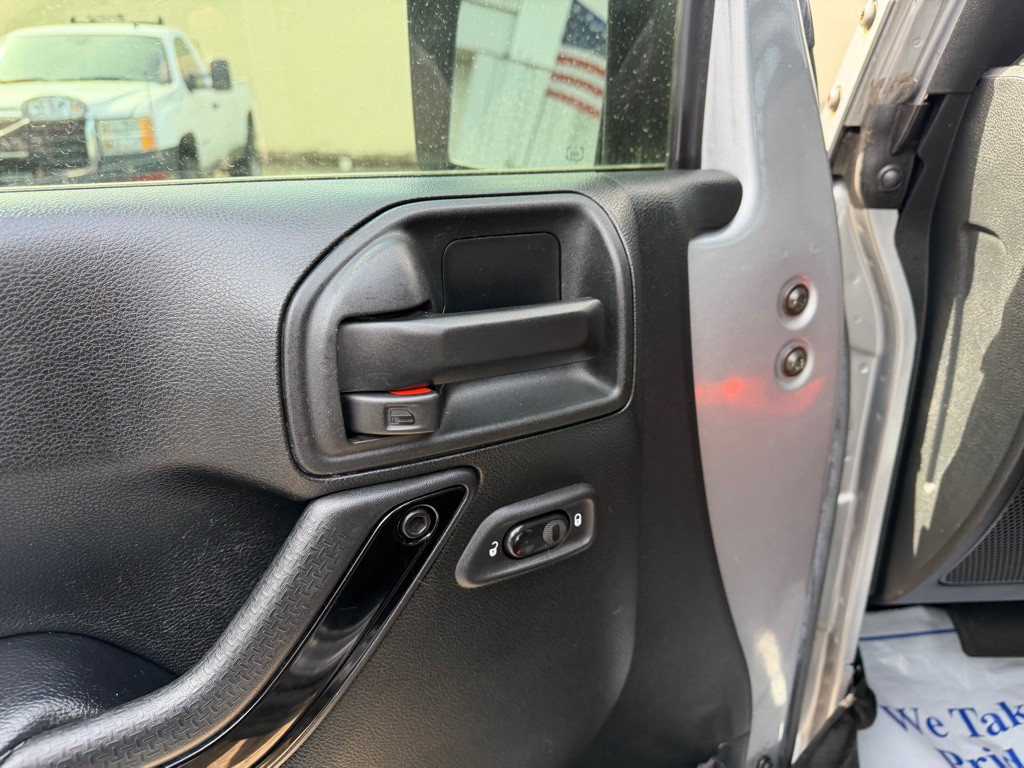 2017 Jeep Wrangler Unlimited Image 16