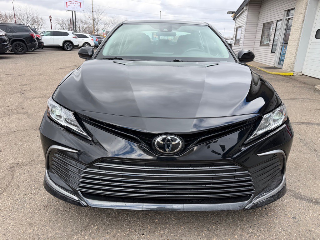 2023 Toyota Camry Image 3
