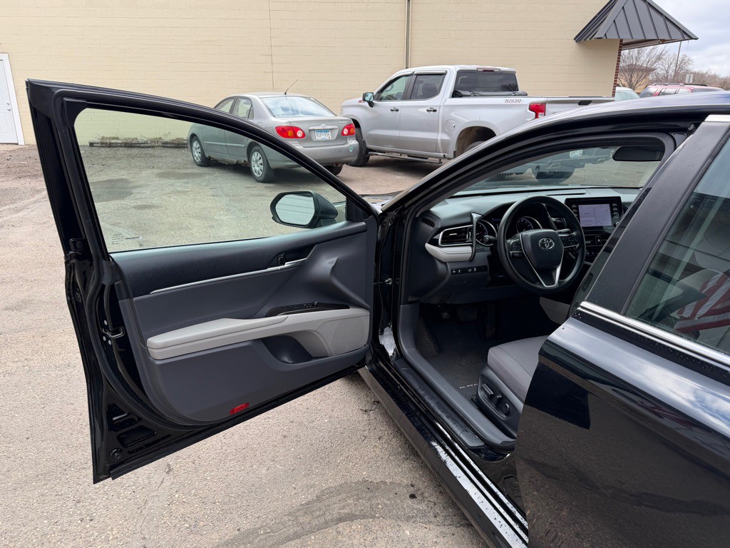 2023 Toyota Camry Image 12