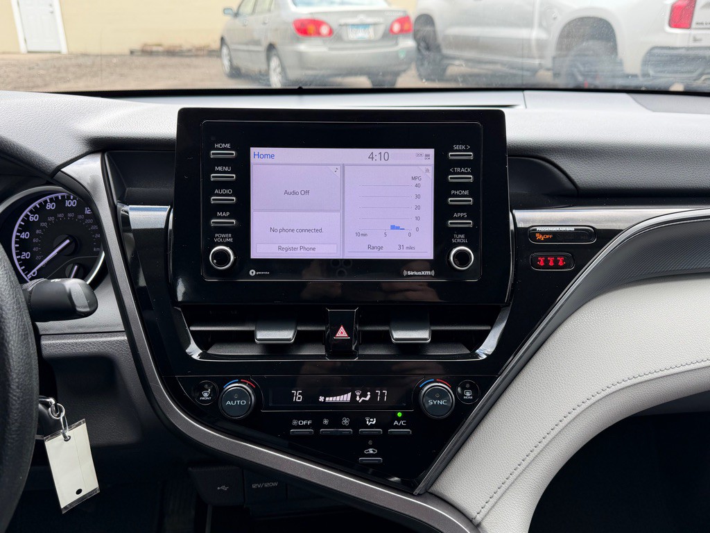 2023 Toyota Camry Image 19