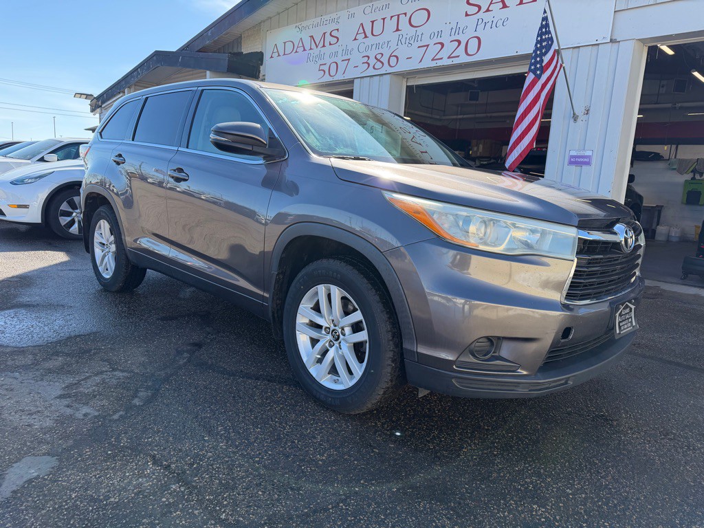 2016 Toyota Highlander Image 1