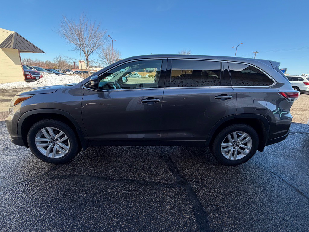 2016 Toyota Highlander Image 5