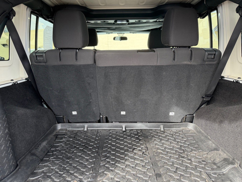 2016 Jeep Wrangler Unlimited Image 8