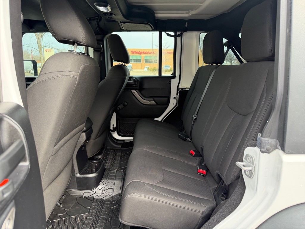 2016 Jeep Wrangler Unlimited Image 10