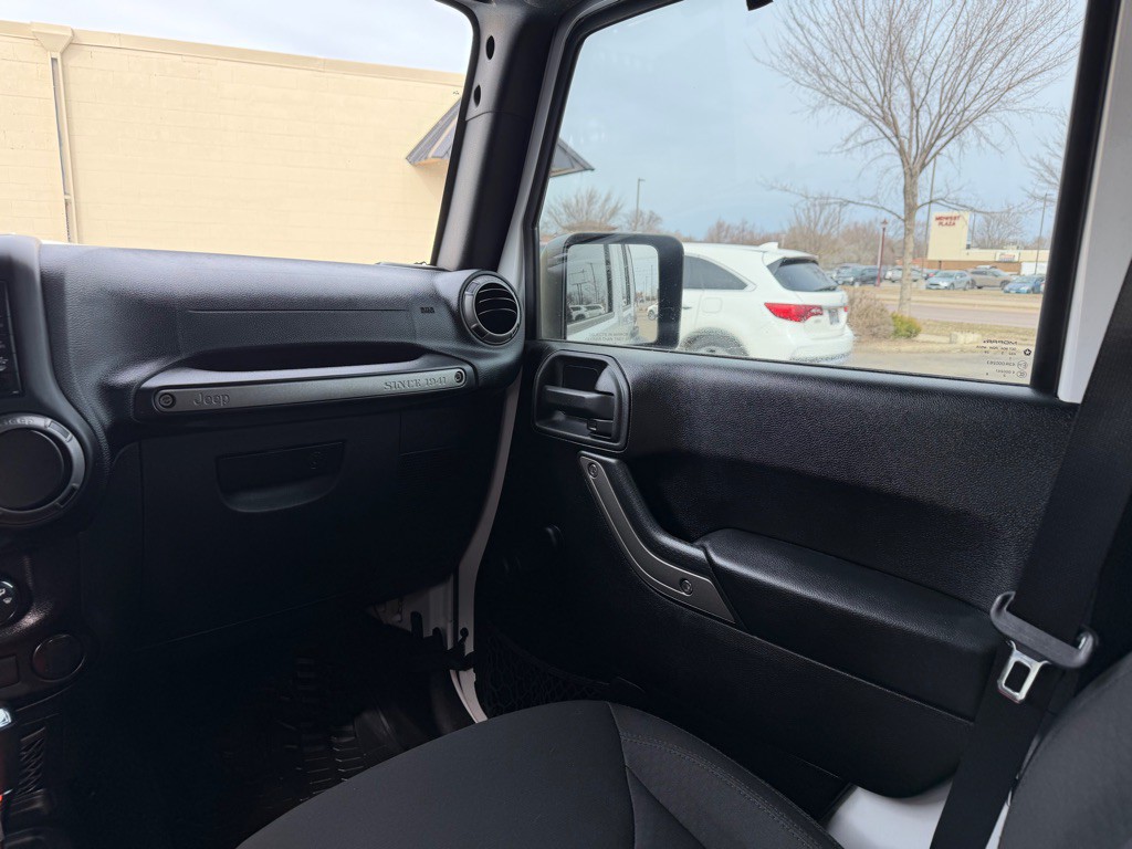 2016 Jeep Wrangler Unlimited Image 11