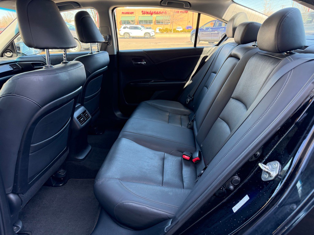 2013 Honda Accord Image 8