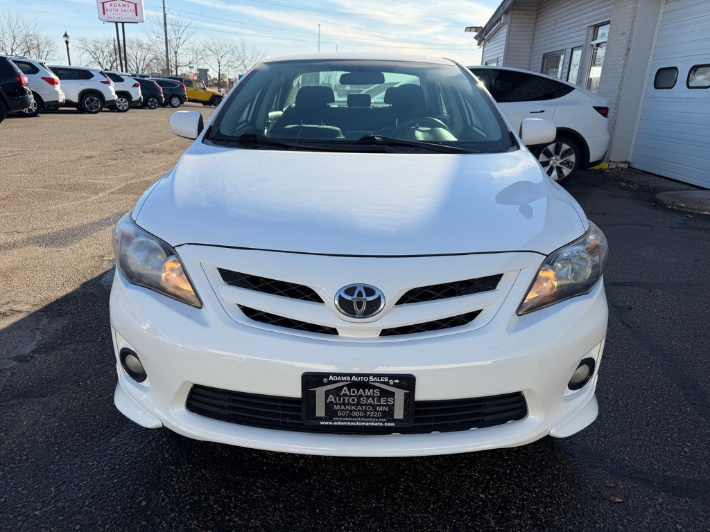 2013 Toyota Corolla Image 3