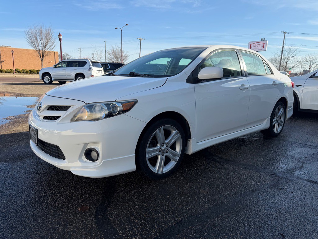2013 Toyota Corolla Image 4
