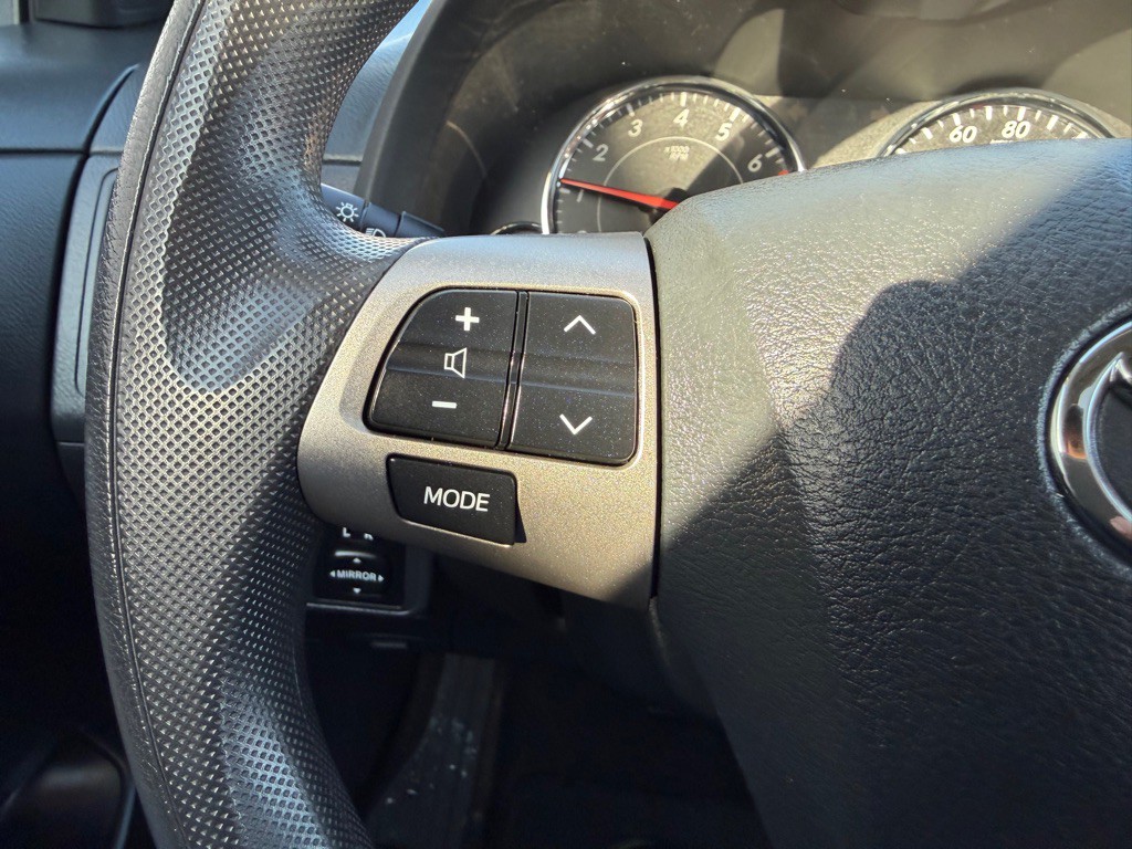 2013 Toyota Corolla Image 18