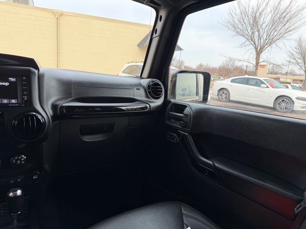 2015 Jeep Wrangler Unlimited Image 9