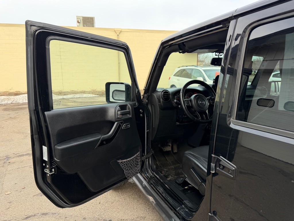 2015 Jeep Wrangler Unlimited Image 12