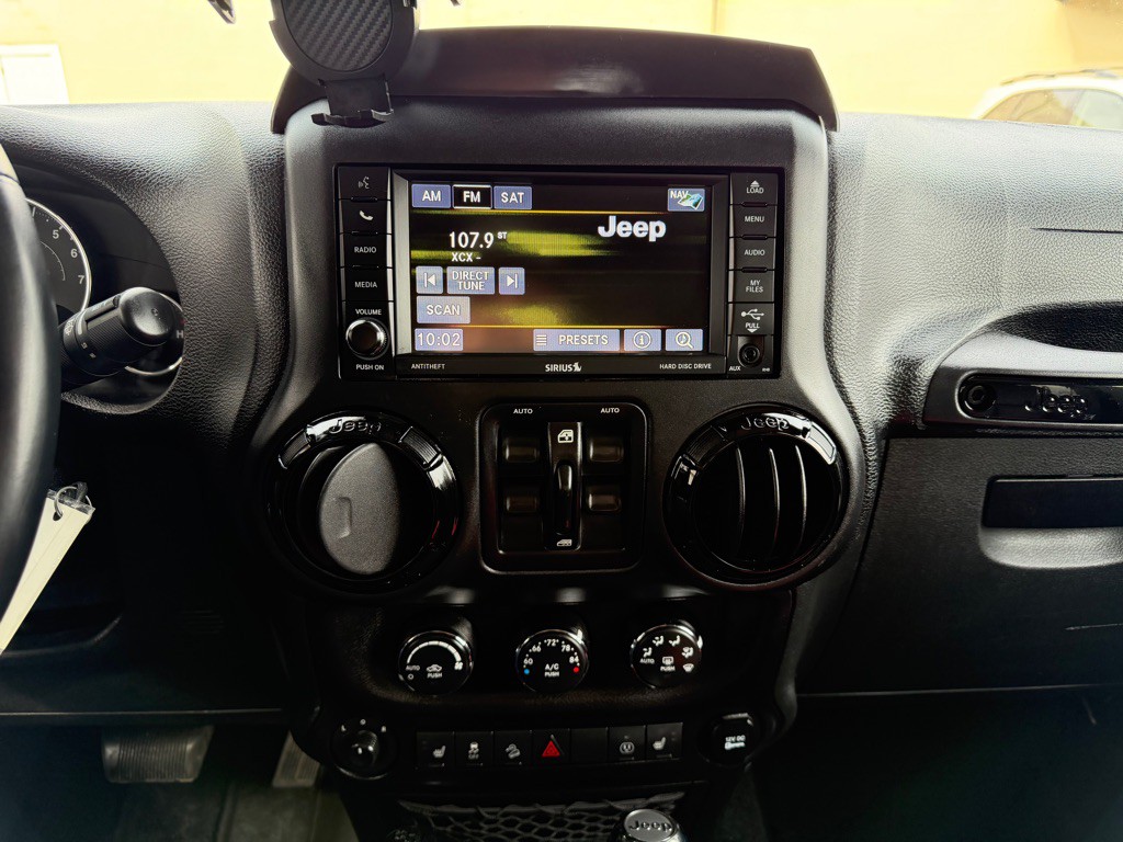 2015 Jeep Wrangler Unlimited Image 18