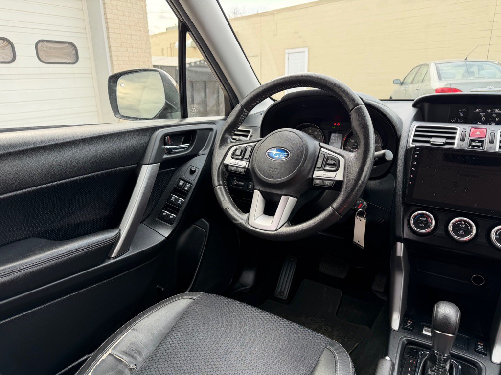 2017 Subaru Forester Image 14