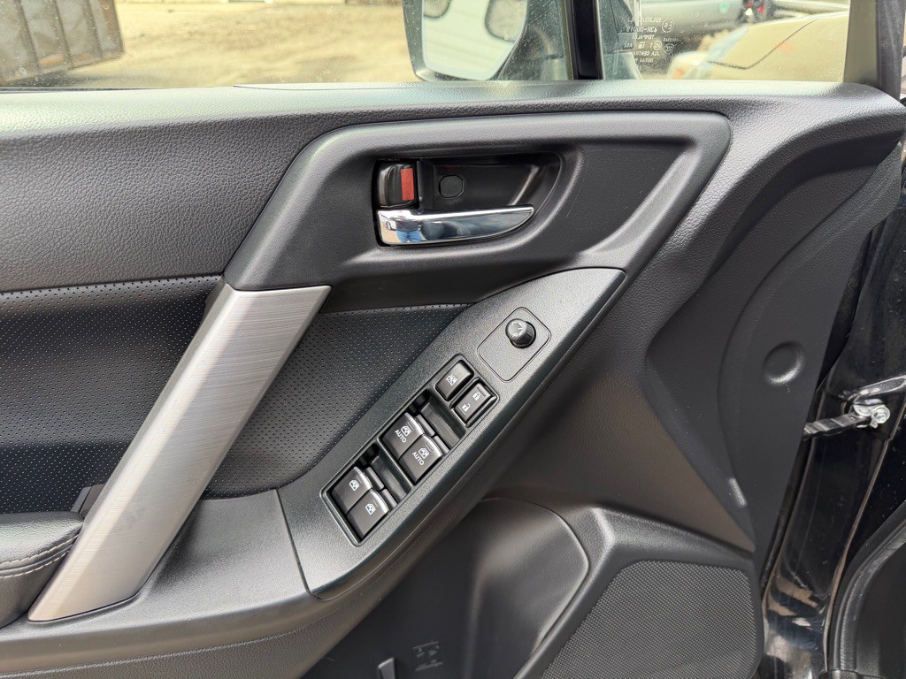 2017 Subaru Forester Image 16