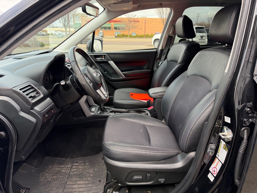 2017 Subaru Forester Image 17