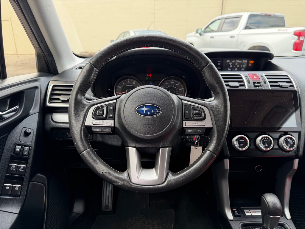 2017 Subaru Forester Image 18