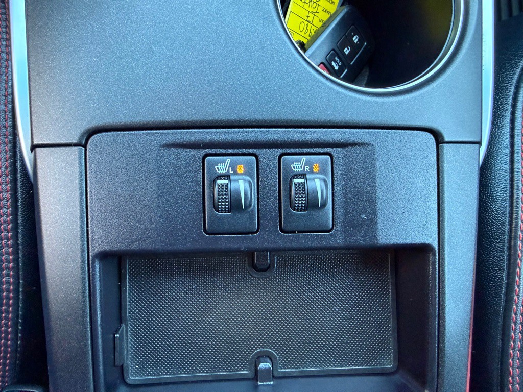 2017 Toyota Camry Image 21