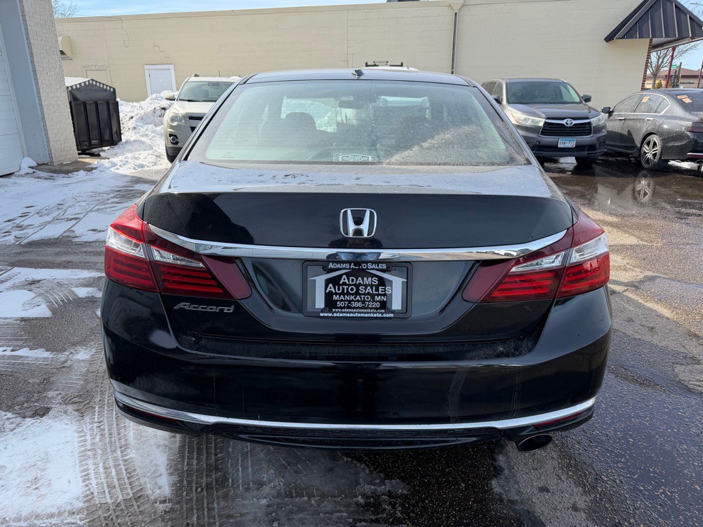 2017 Honda Accord Image 6