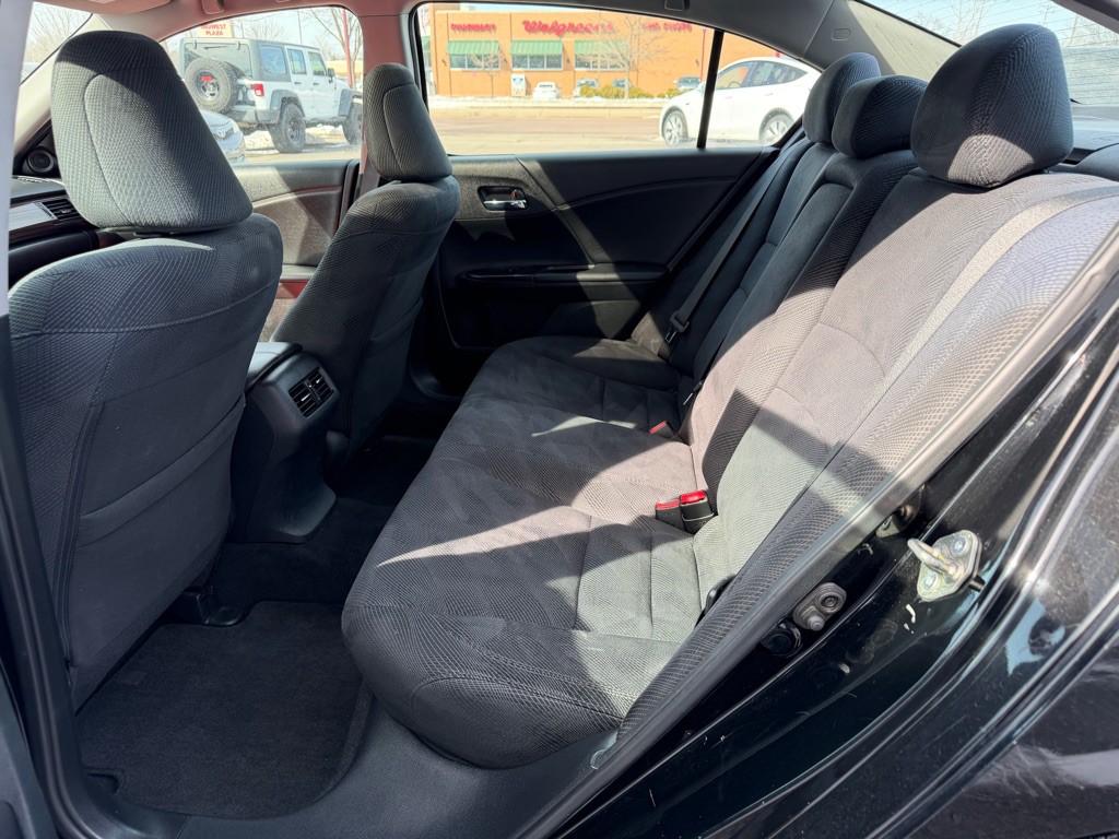 2017 Honda Accord Image 8