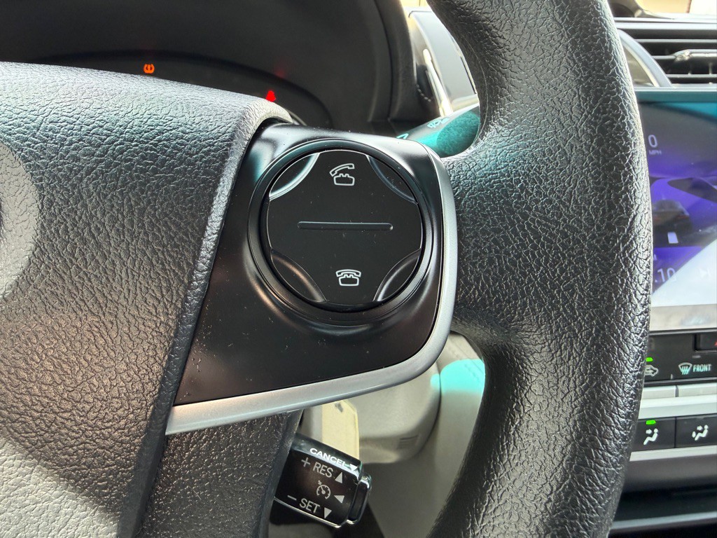 2014 Toyota Camry Image 17