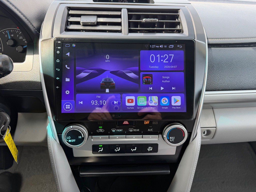 2014 Toyota Camry Image 18