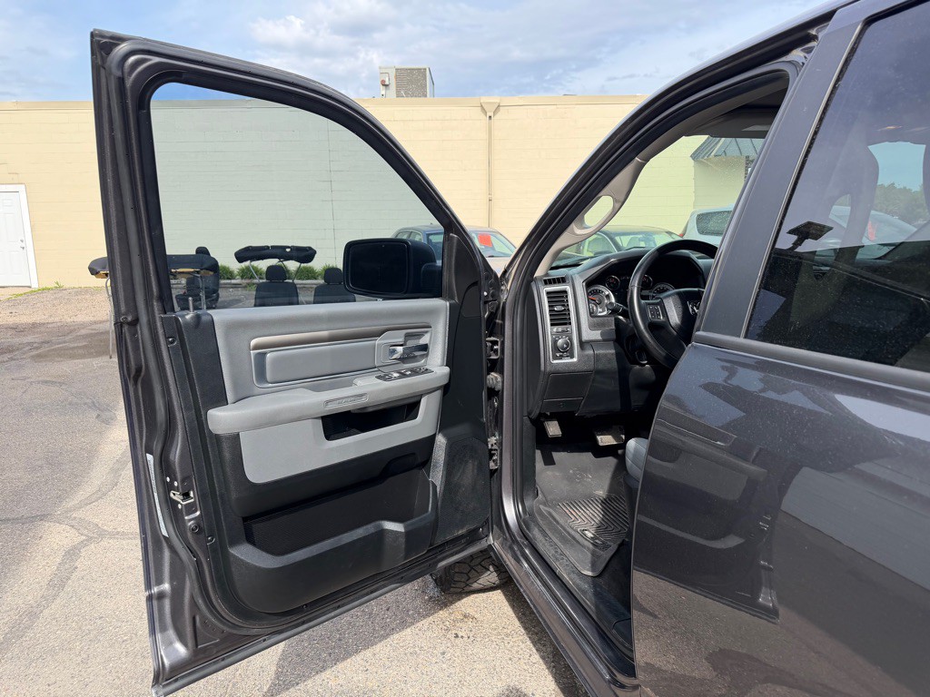 2018 RAM 1500 Image 12