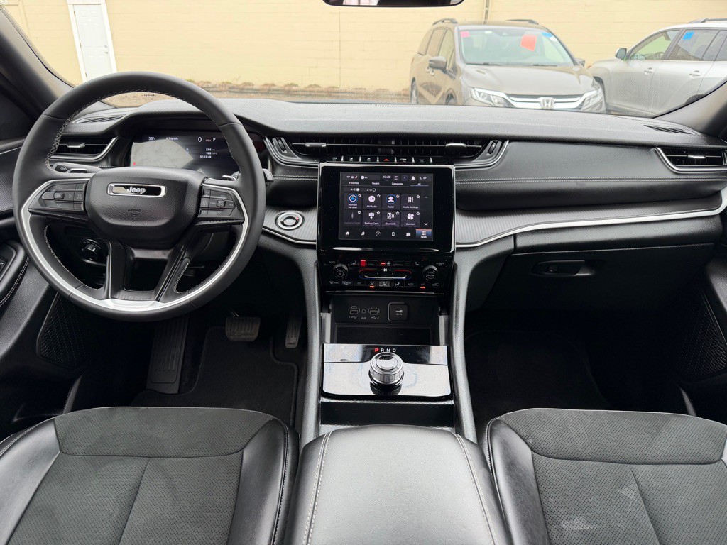 2025 Jeep Grand Cherokee Image 14