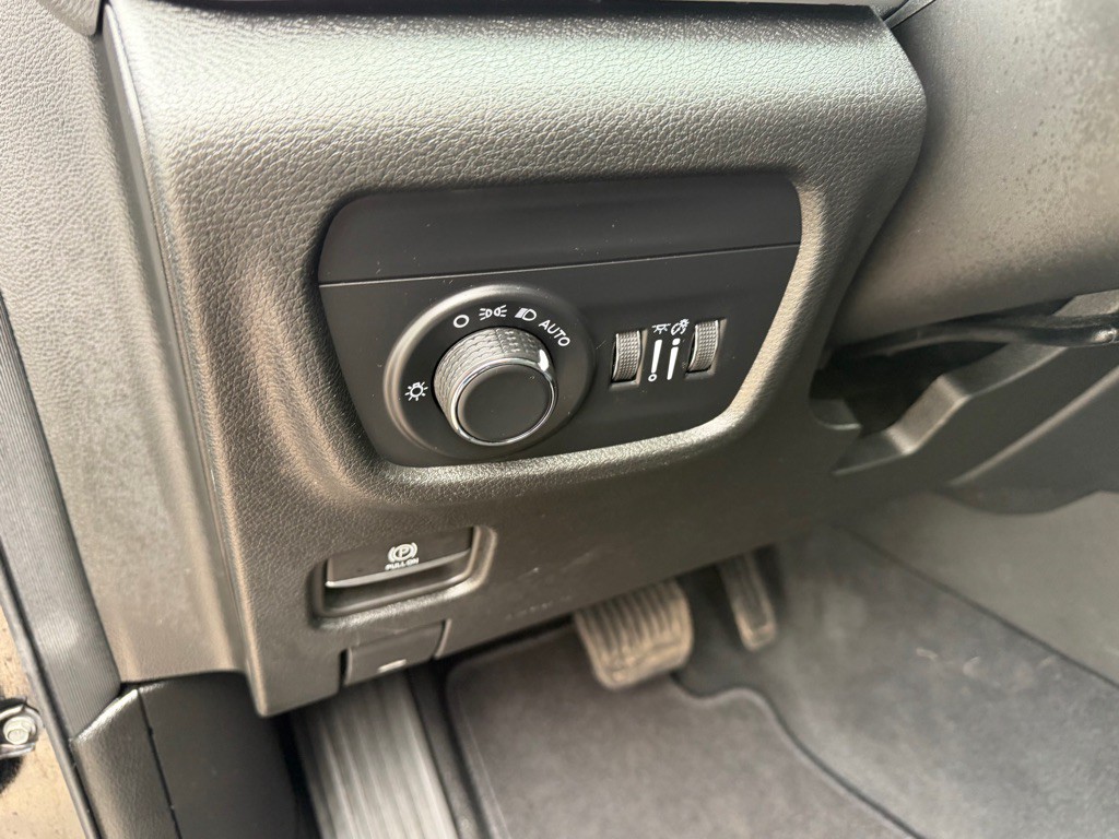 2025 Jeep Grand Cherokee Image 24