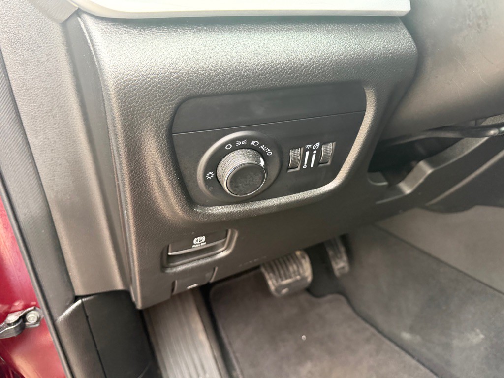 2025 Jeep Grand Cherokee Image 16