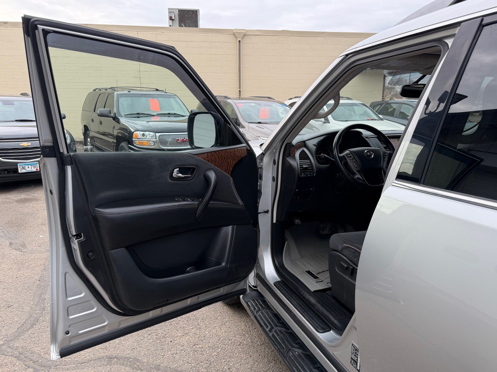 2019 Nissan Armada Image 15