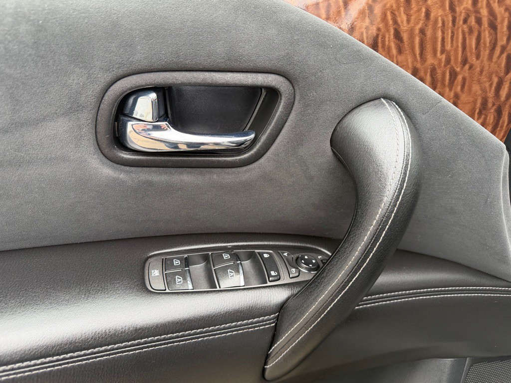 2019 Nissan Armada Image 16