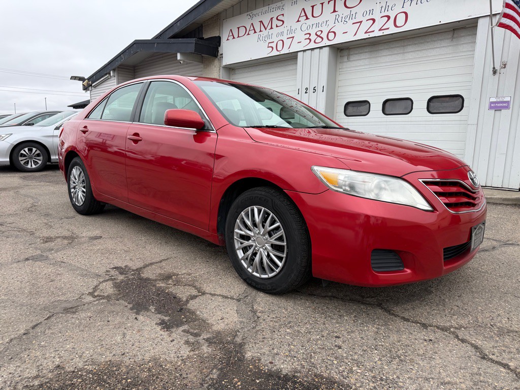 2011 Toyota Camry Image 1