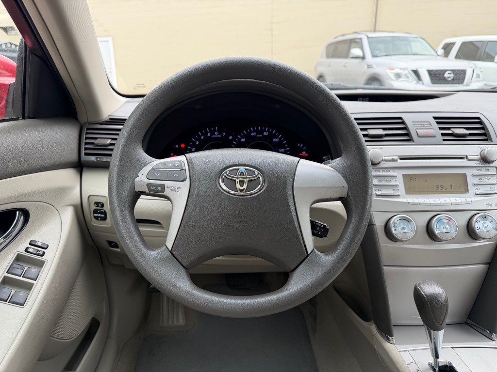 2011 Toyota Camry Image 15