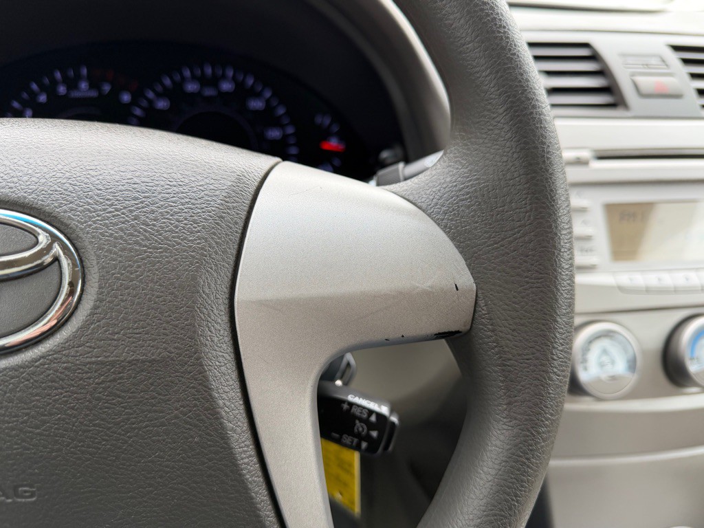 2011 Toyota Camry Image 18