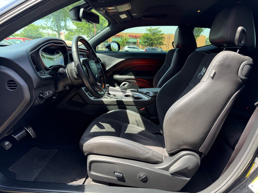2019 Dodge Challenger Image 9