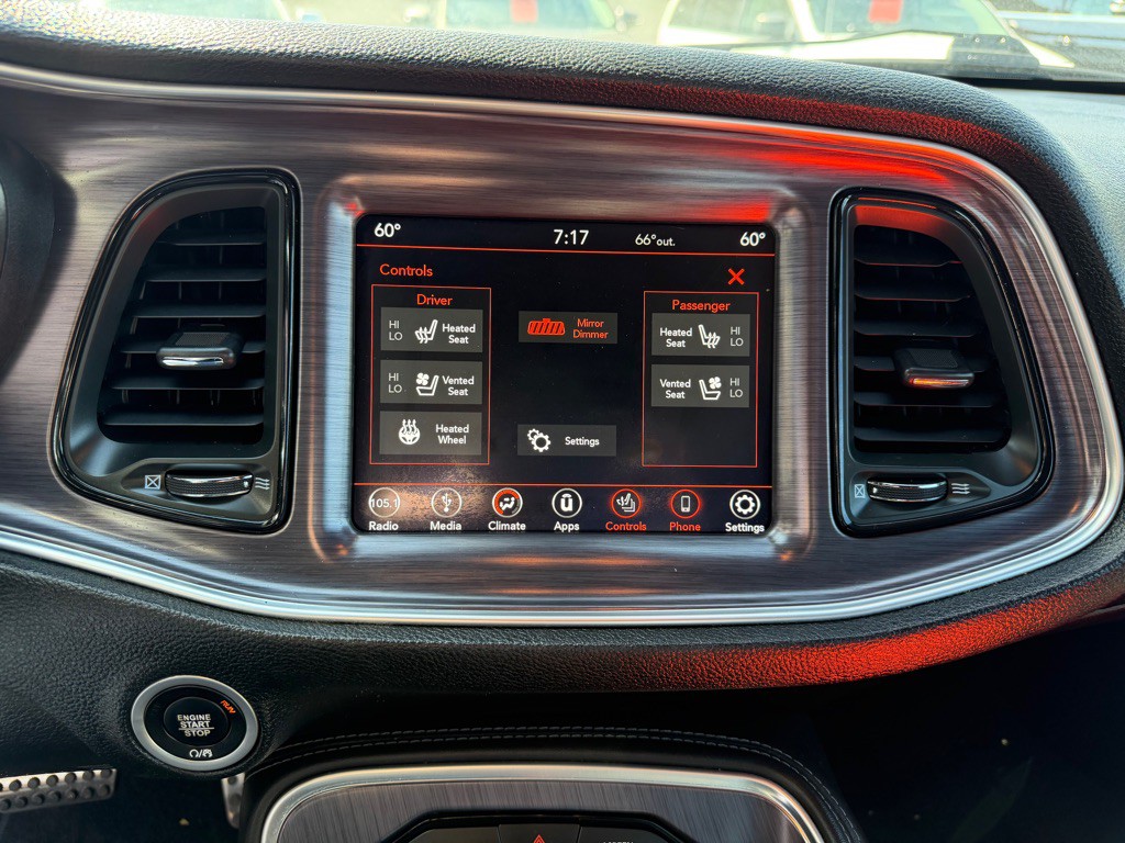 2018 Dodge Challenger Image 13