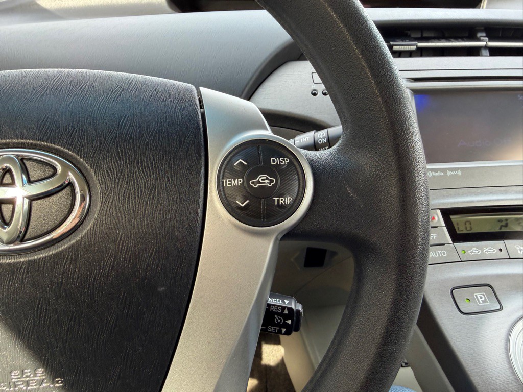 2015 Toyota Prius Image 20
