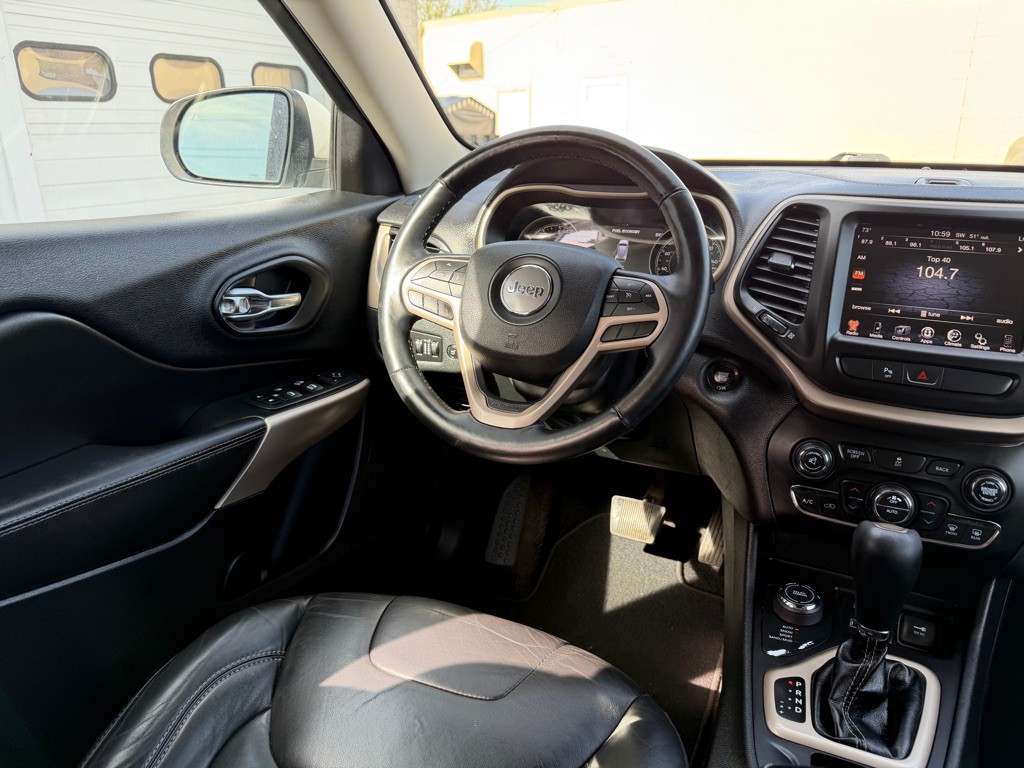 2018 Jeep Cherokee Image 13