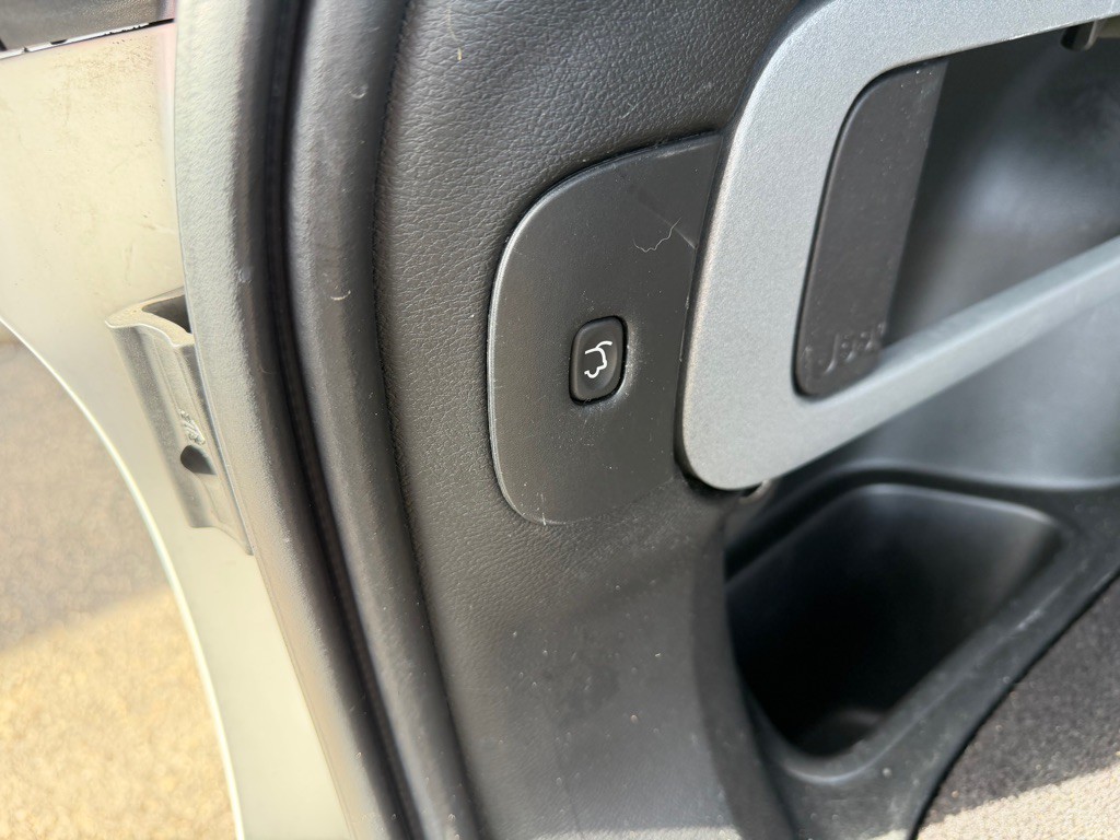 2018 Jeep Cherokee Image 31