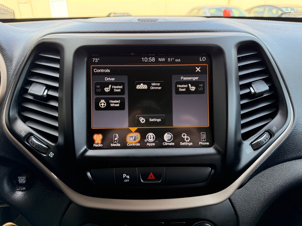 2018 Jeep Cherokee Image 45