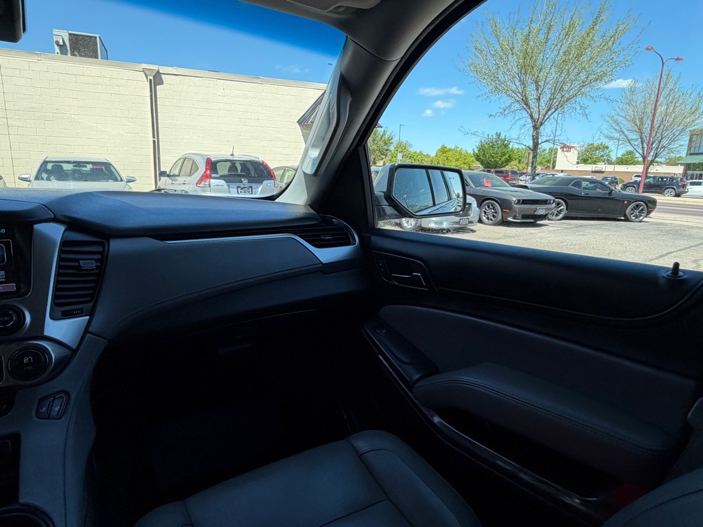 2015 Chevrolet Tahoe Image 14
