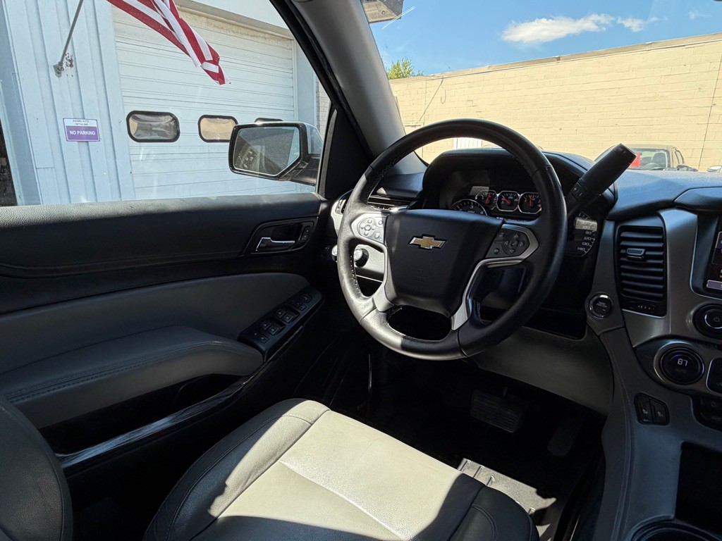 2015 Chevrolet Tahoe Image 16